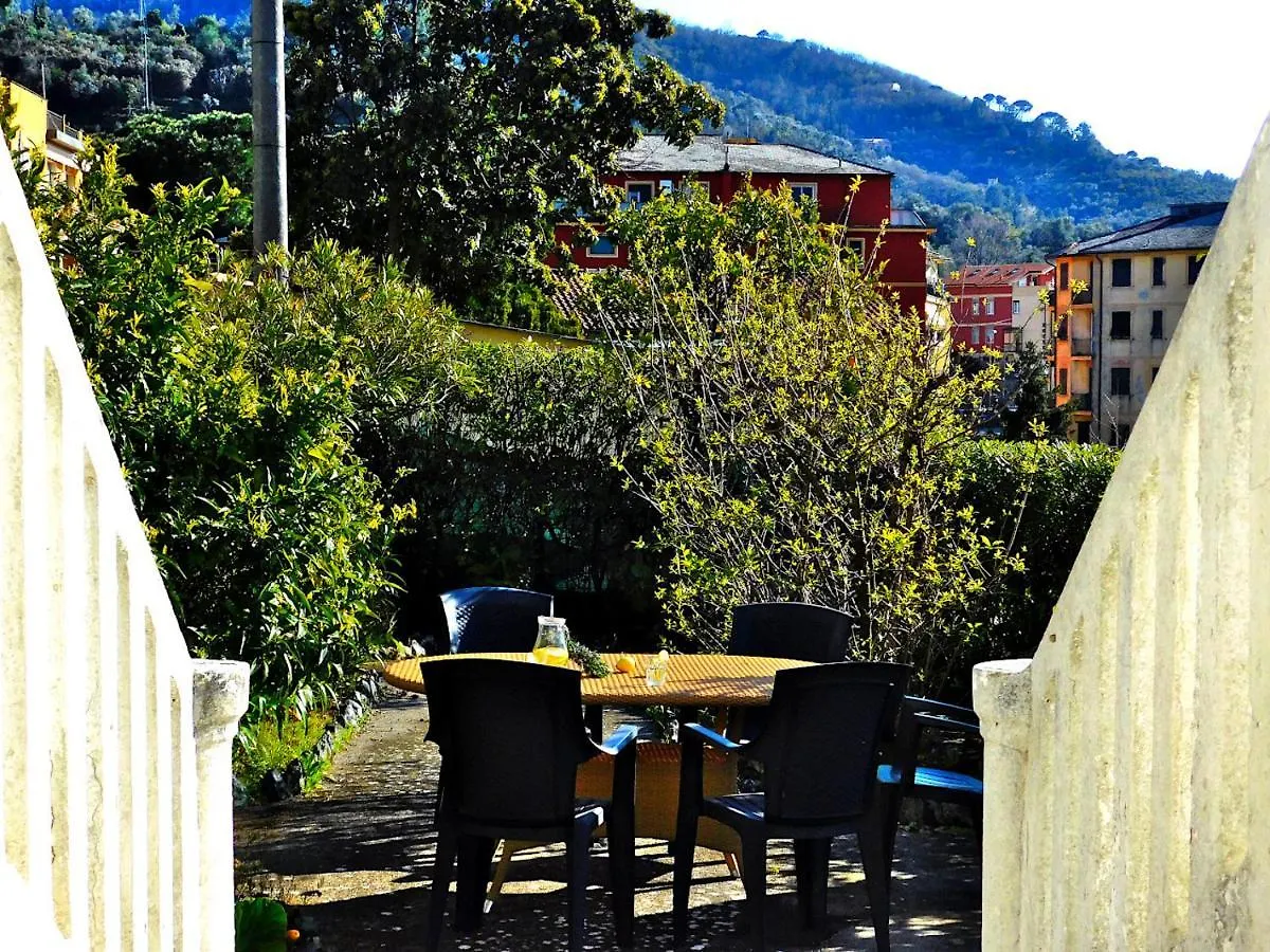 Appartamento Villa unifamiliare con posto auto! Levanto