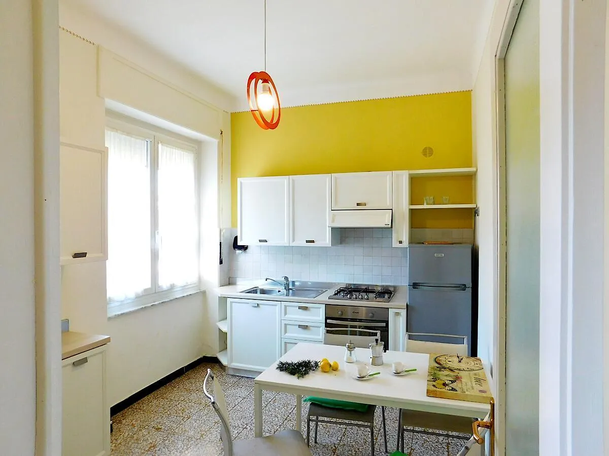 Villa unifamiliare con posto auto! Levanto