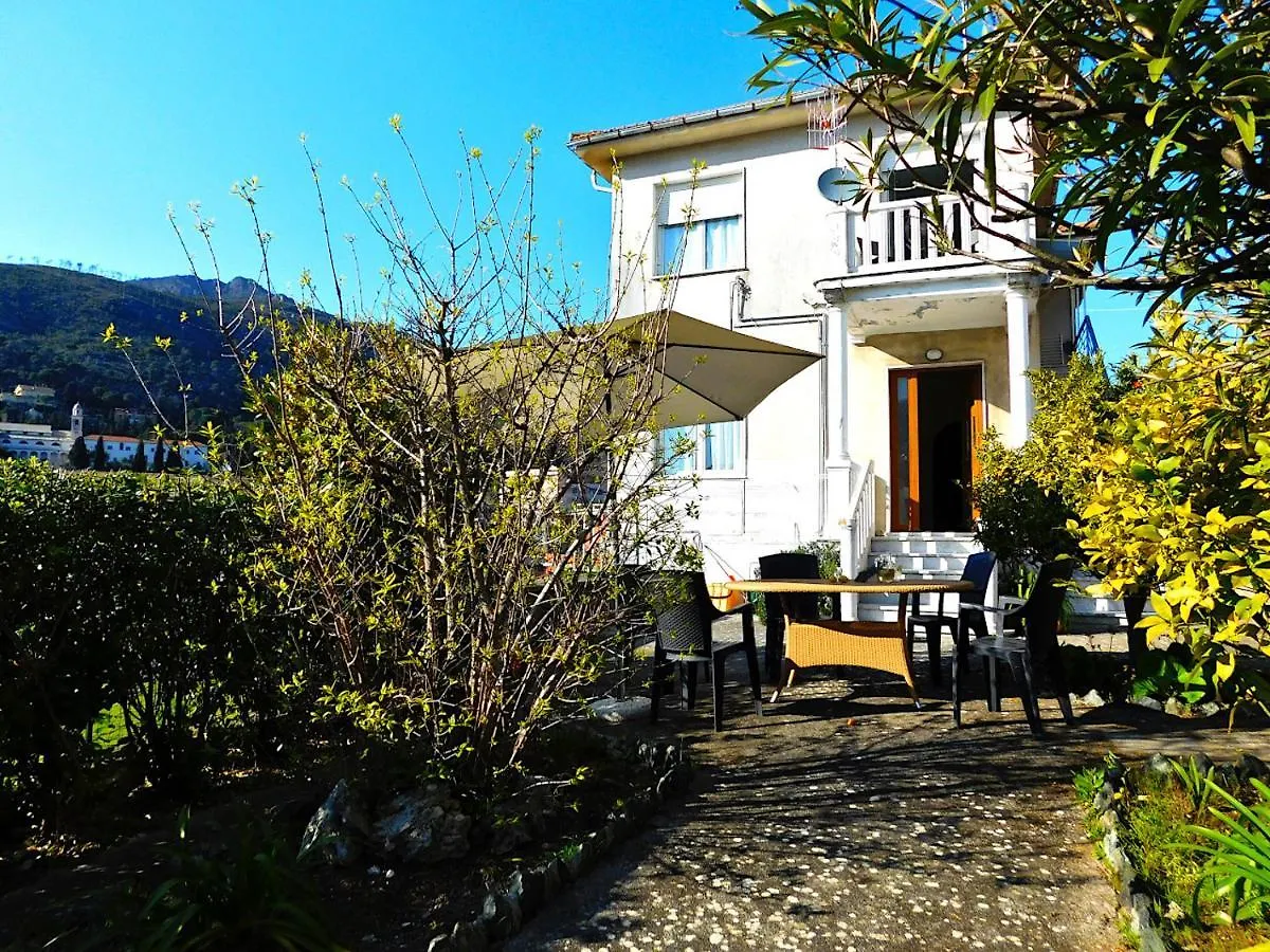 Villa Unifamiliare Con Posto Auto! Levanto Apartment
